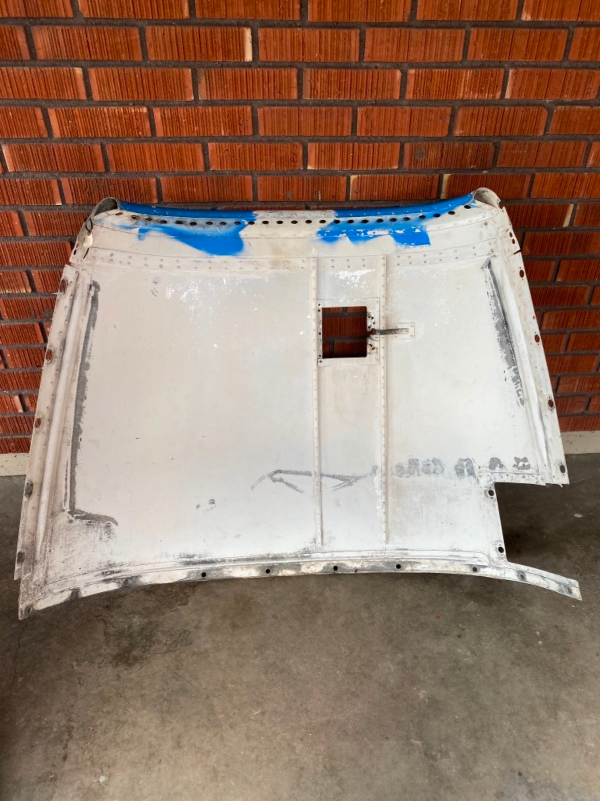 Cessna 180/185 upper cowl - 1