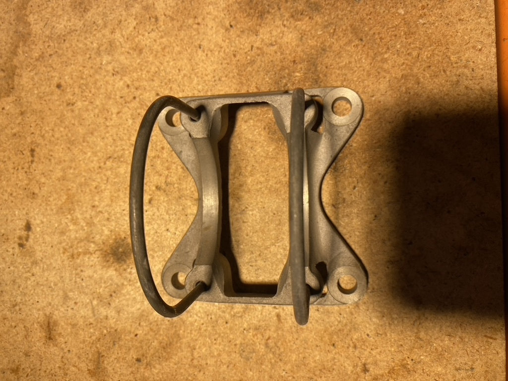 Cessna Fire Extinguisher Holder - 1