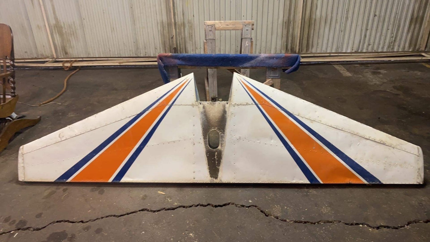 Luscombe Square Tip Horizontal - 1