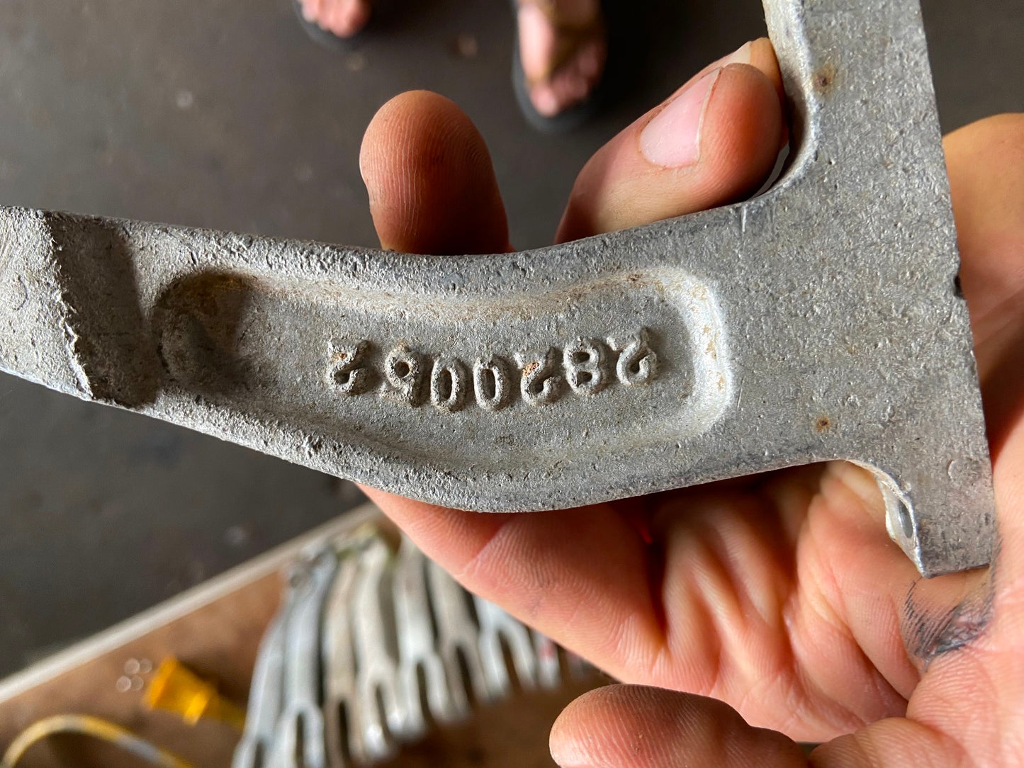 Luscombe Aileron Hinge Bracket - 1