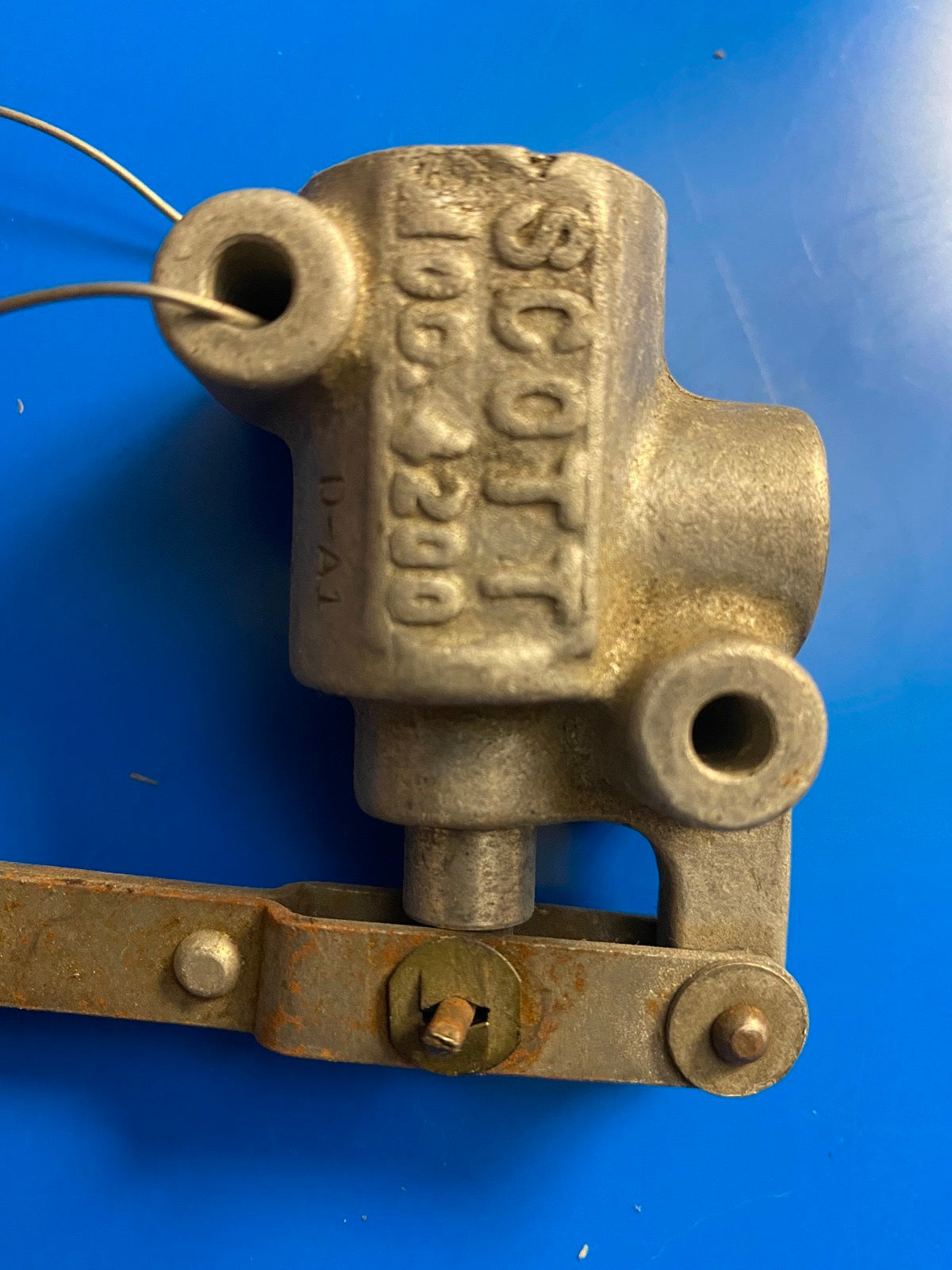 Scott 4200 Parking Brake Valve - 1