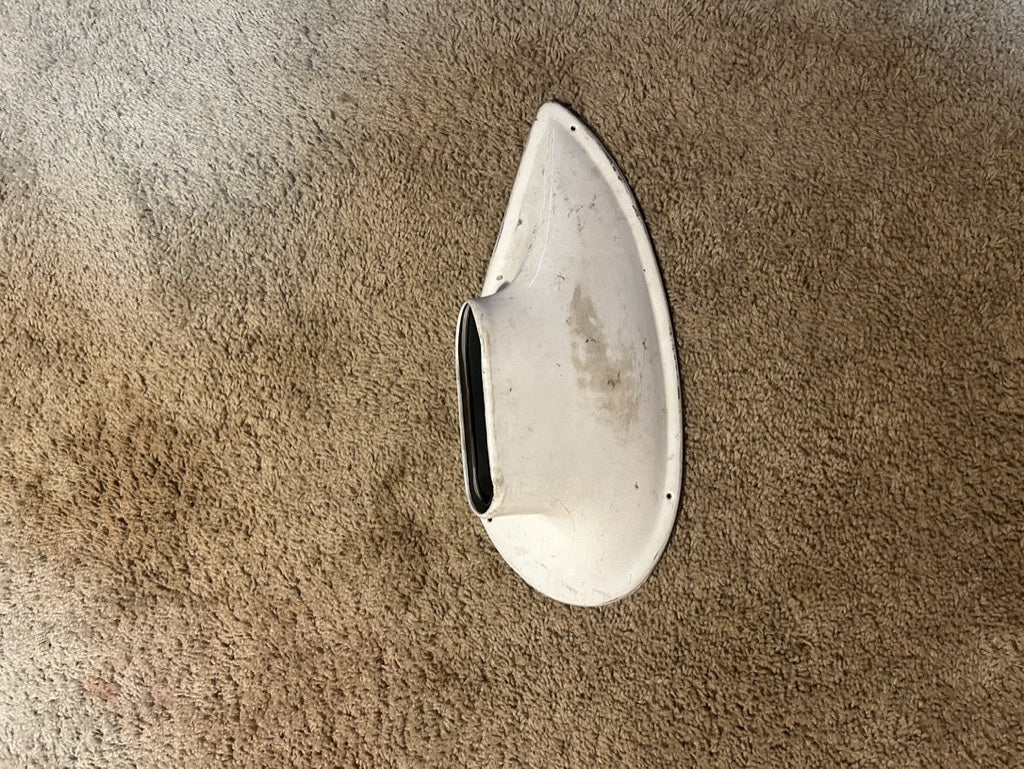 Cessna Lower RH Strut cuff fairing - 1