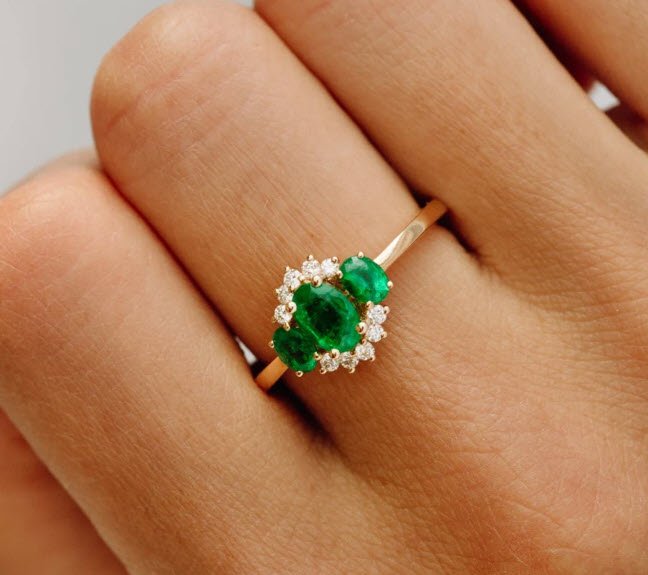 6315b3d0ede5eb3c453b03c0_emerald-cluster_1777965320361.jpg