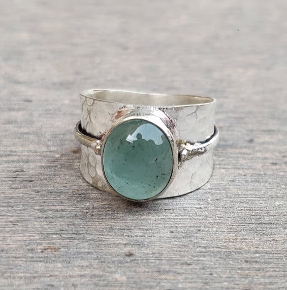 Oval Aquamarine Ring