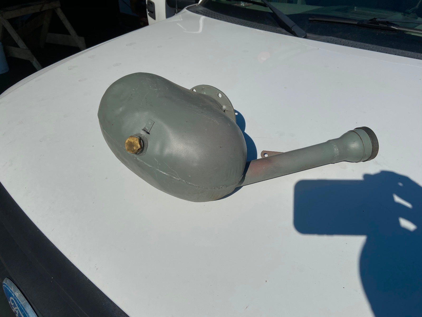 Continental kidney tank A65,A75 A80 C80,C90  - 1