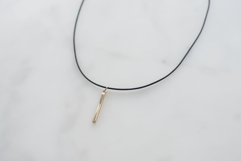choker-pendant-closeup_925x.jpg