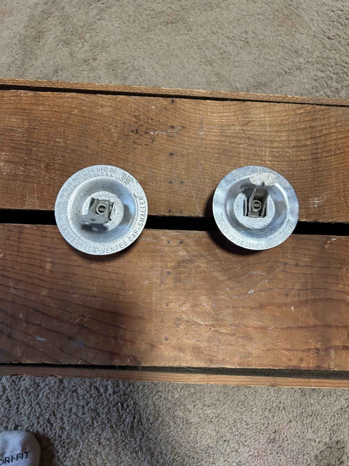 2x Piper PA23 Larger Series, Gas cap, Moeller MFG Co - 1