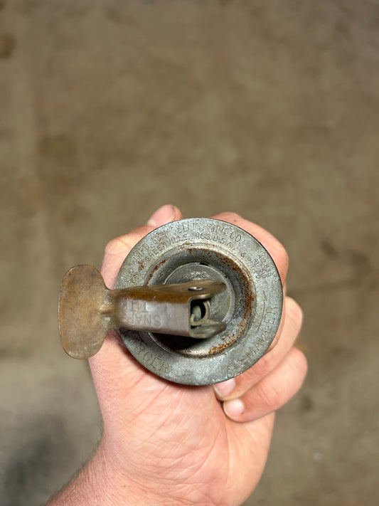 Piper larger ADJUSTABLE gas cap MOELLER MFG CO - 1