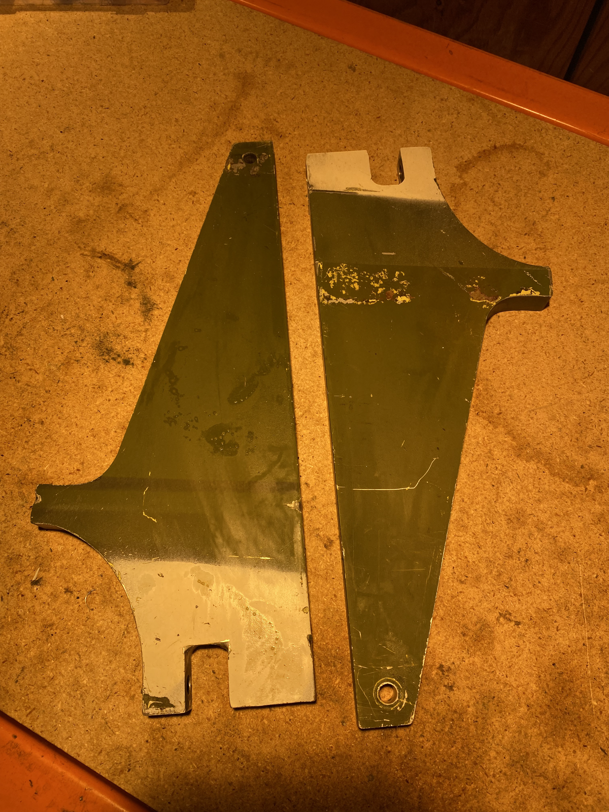 Cessna 206 float plane fuselage fittings (Pork Chops) - 1