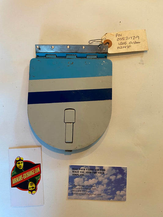 Cessna 206 Oil Door Assembly PN: 0552017-9 Excellent condition - 1