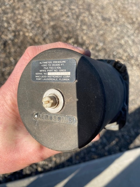 Aerosonic Altimeter Pressure Indicator, P/N: 13503 (SN 673-0315) - 1