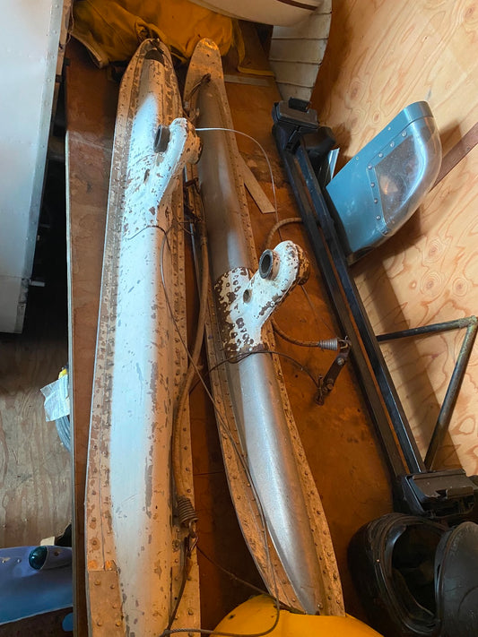 Federal 1850 Aircraft Skis (Ident A-1850/ Approved Static Load Pe - 1